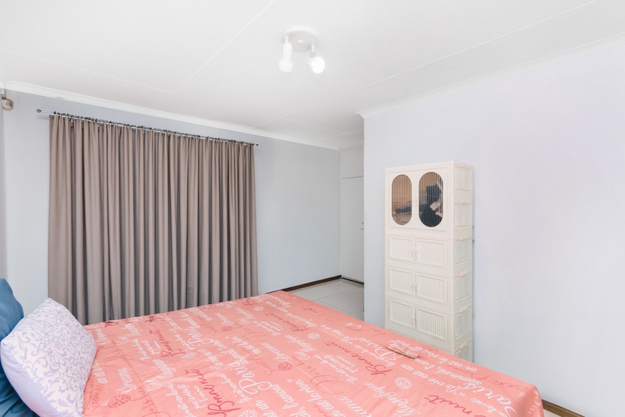 3 Bedroom Property for Sale in Ontdekkerspark Gauteng