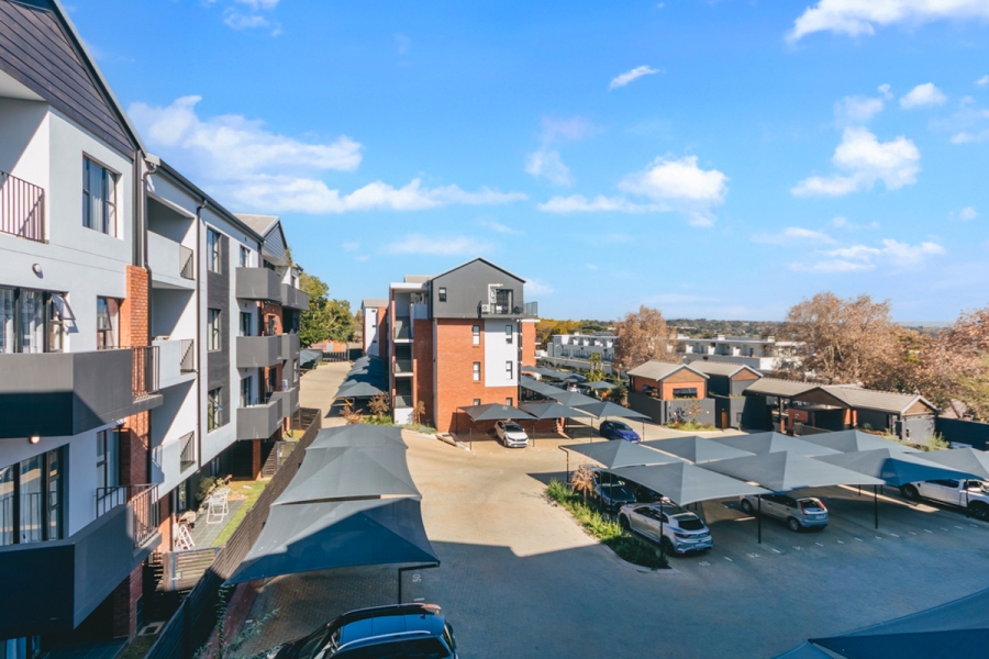 1 Bedroom Property for Sale in Bryanston Gauteng