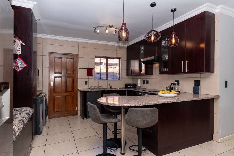 3 Bedroom Property for Sale in Brentwood Park Gauteng