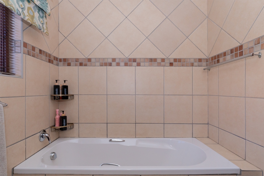 3 Bedroom Property for Sale in Brentwood Park Gauteng