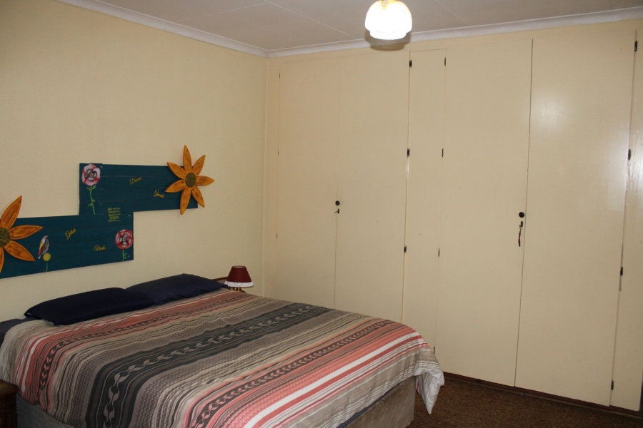 8 Bedroom Property for Sale in Mooilande Gauteng