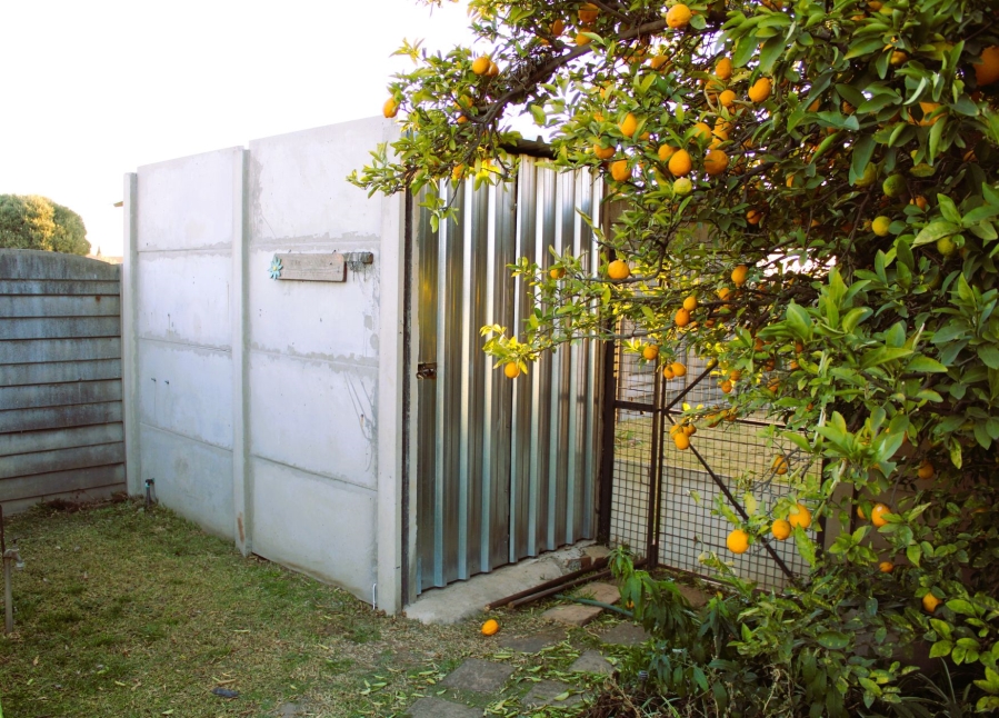 8 Bedroom Property for Sale in Mooilande Gauteng