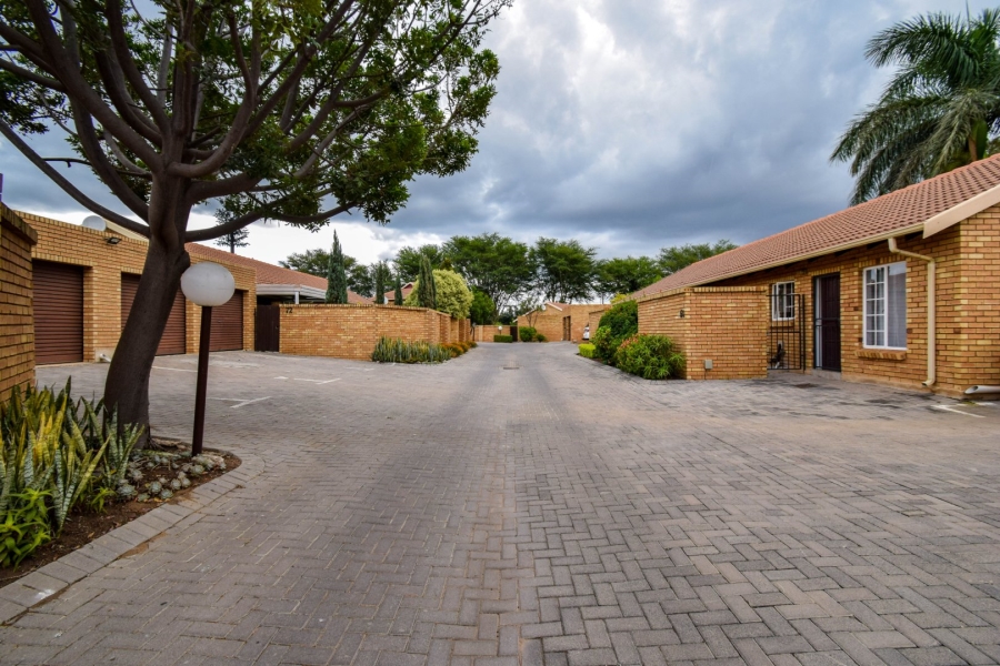 3 Bedroom Property for Sale in Sinoville Gauteng
