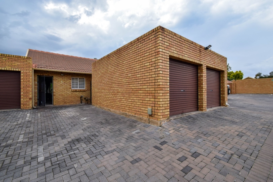 3 Bedroom Property for Sale in Sinoville Gauteng