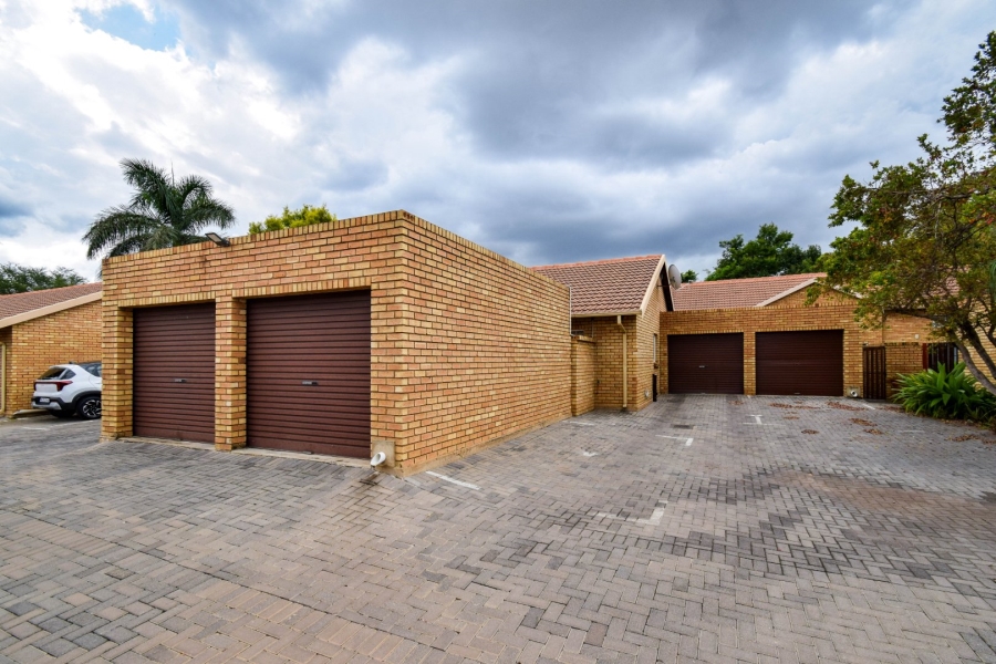 3 Bedroom Property for Sale in Sinoville Gauteng