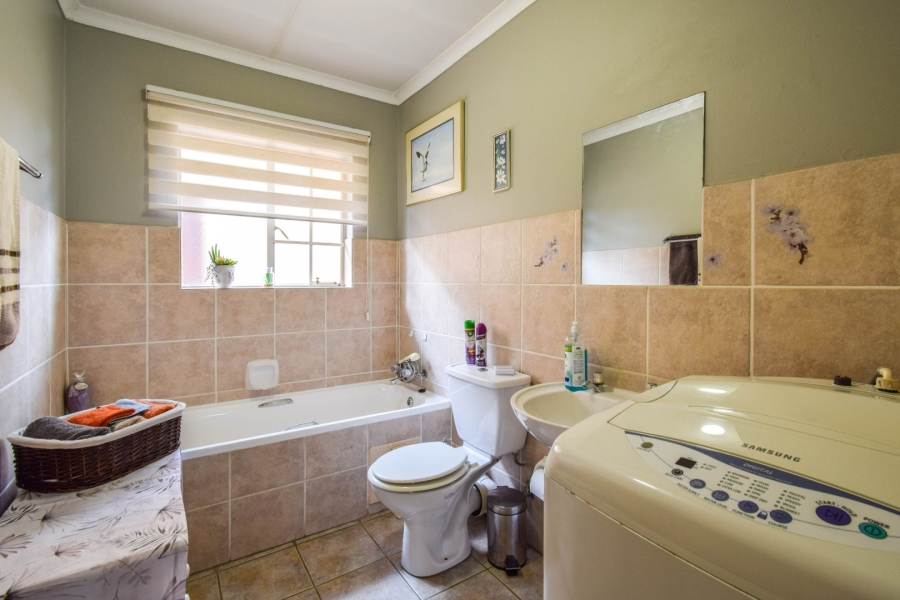3 Bedroom Property for Sale in Sinoville Gauteng