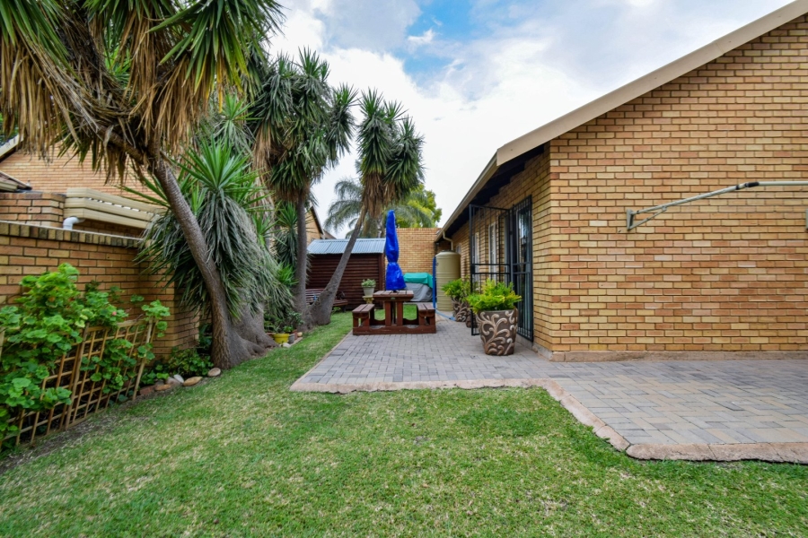 3 Bedroom Property for Sale in Sinoville Gauteng