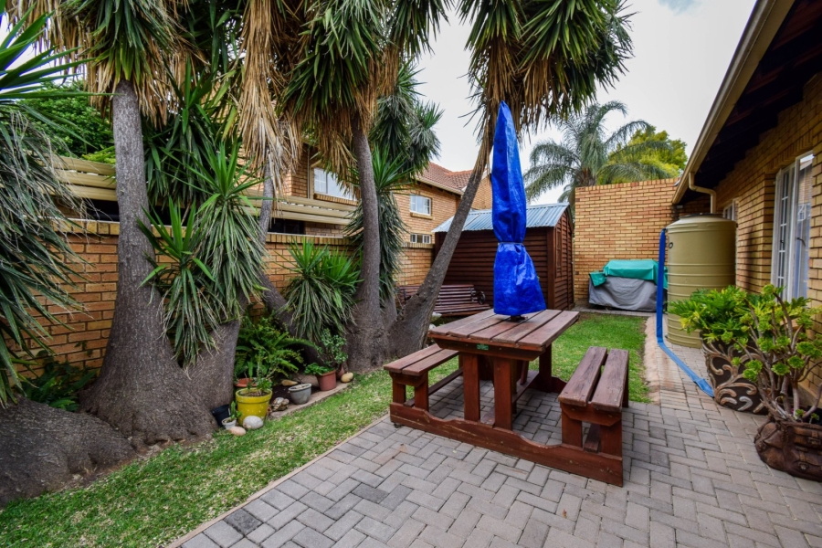 3 Bedroom Property for Sale in Sinoville Gauteng