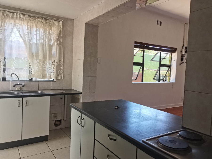To Let 4 Bedroom Property for Rent in Highlands North Gauteng