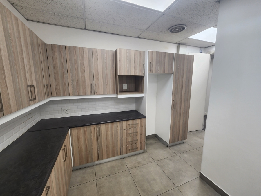 To Let Commercial Property for Rent in Strathavon Gauteng