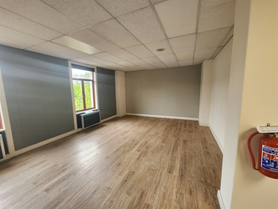 To Let Commercial Property for Rent in Strathavon Gauteng