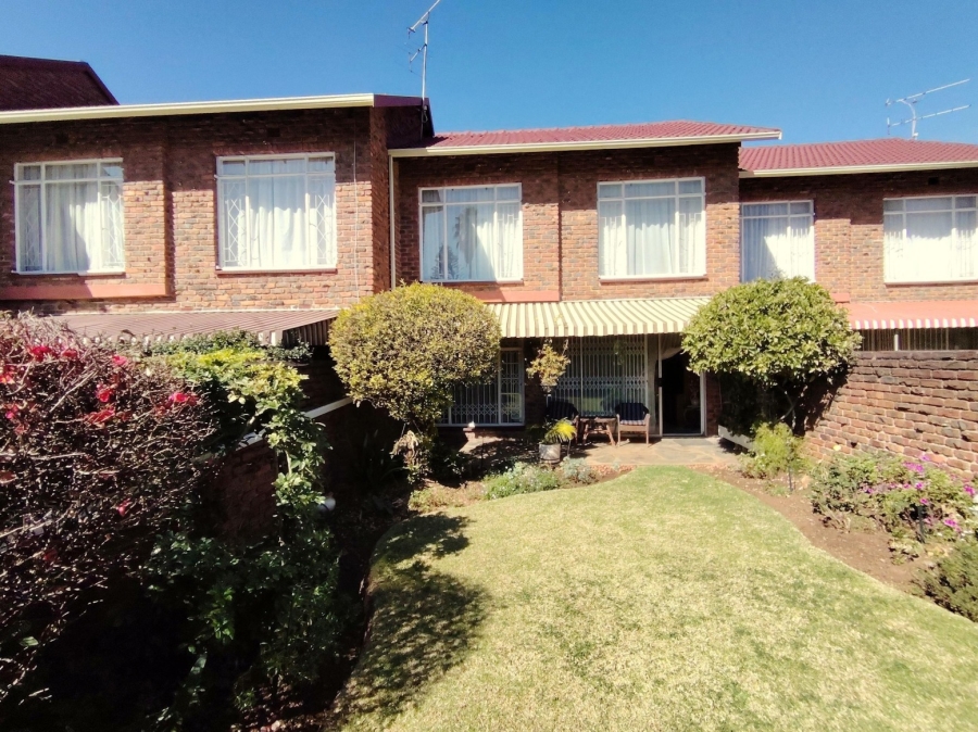 2 Bedroom Property for Sale in Edleen Gauteng