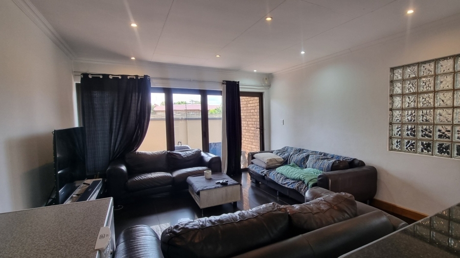 2 Bedroom Property for Sale in Sunward Park Gauteng
