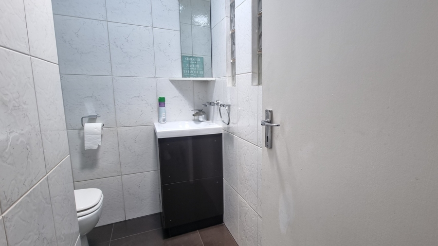 2 Bedroom Property for Sale in Sunward Park Gauteng
