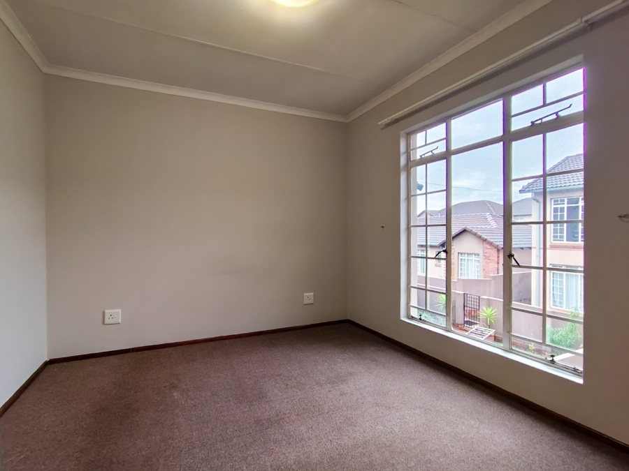 To Let 2 Bedroom Property for Rent in Brentwood Gauteng