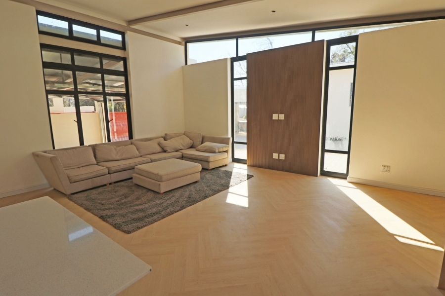 To Let 3 Bedroom Property for Rent in Bryanston Gauteng