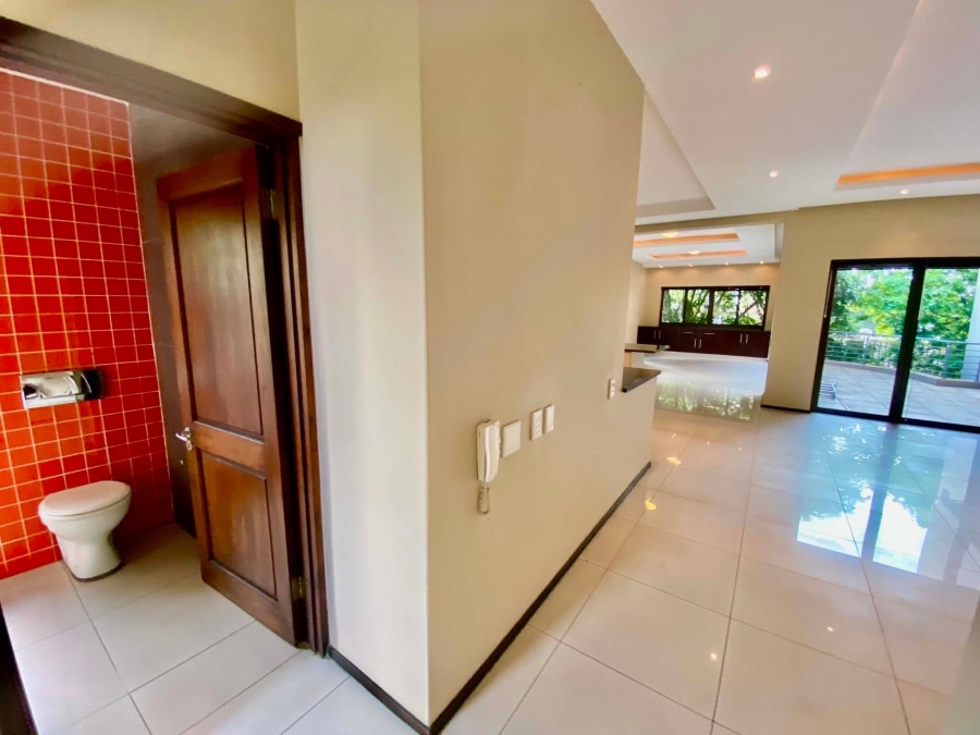 To Let 2 Bedroom Property for Rent in Illovo Gauteng