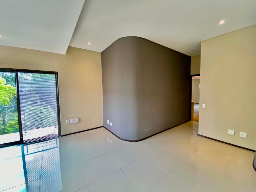 To Let 2 Bedroom Property for Rent in Illovo Gauteng