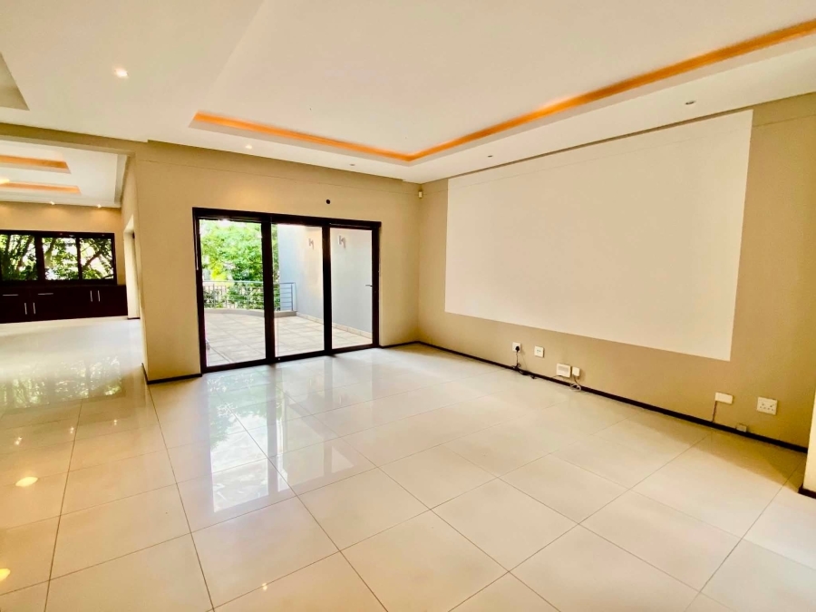 To Let 2 Bedroom Property for Rent in Illovo Gauteng