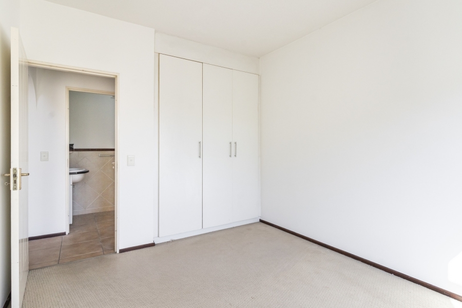 To Let 1 Bedroom Property for Rent in Douglasdale Gauteng