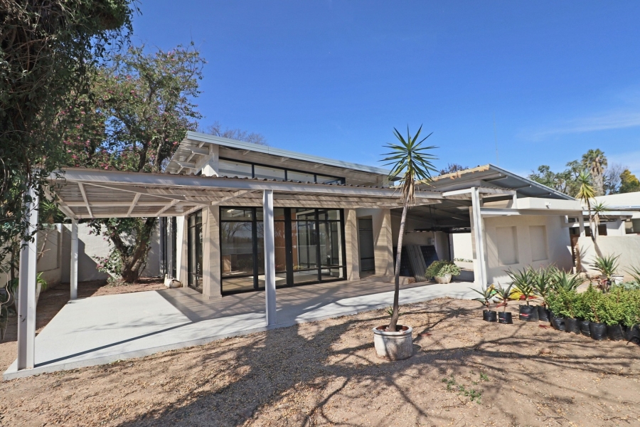 To Let 2 Bedroom Property for Rent in Bryanston Gauteng