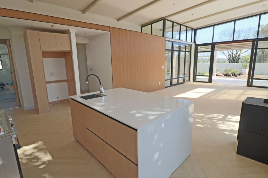 To Let 2 Bedroom Property for Rent in Bryanston Gauteng