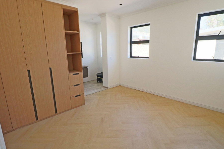 To Let 2 Bedroom Property for Rent in Bryanston Gauteng