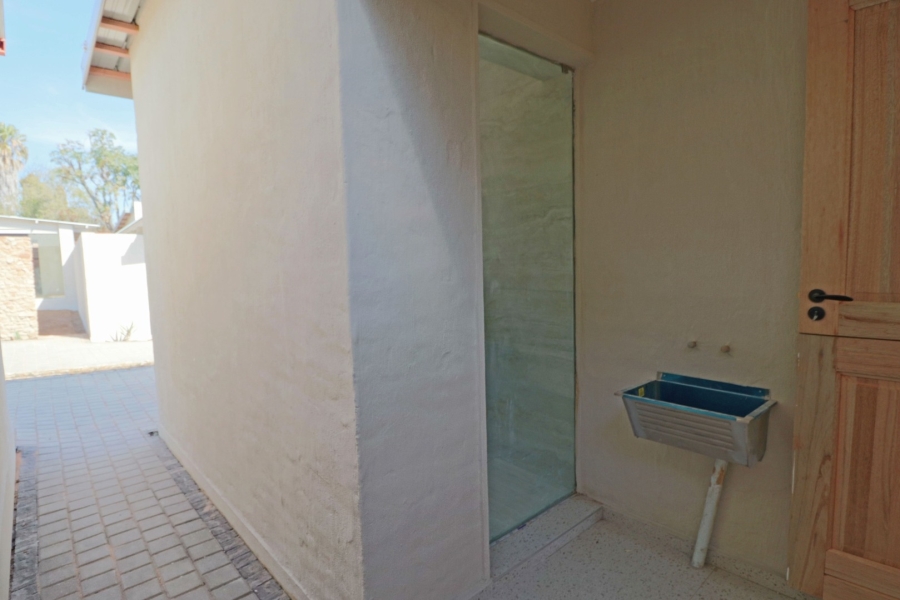 To Let 2 Bedroom Property for Rent in Bryanston Gauteng