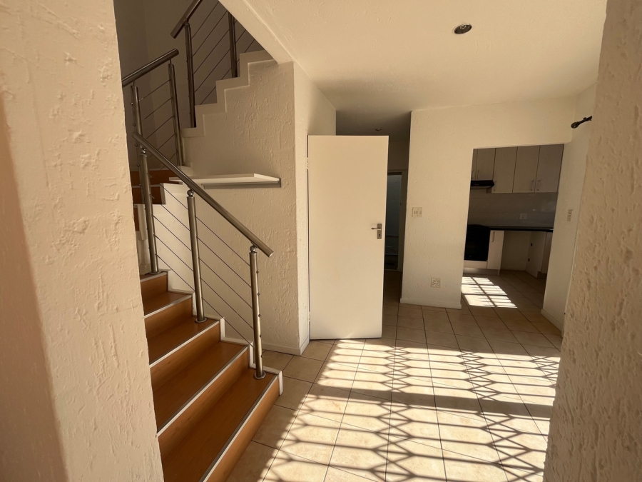 To Let 3 Bedroom Property for Rent in Sandown Gauteng