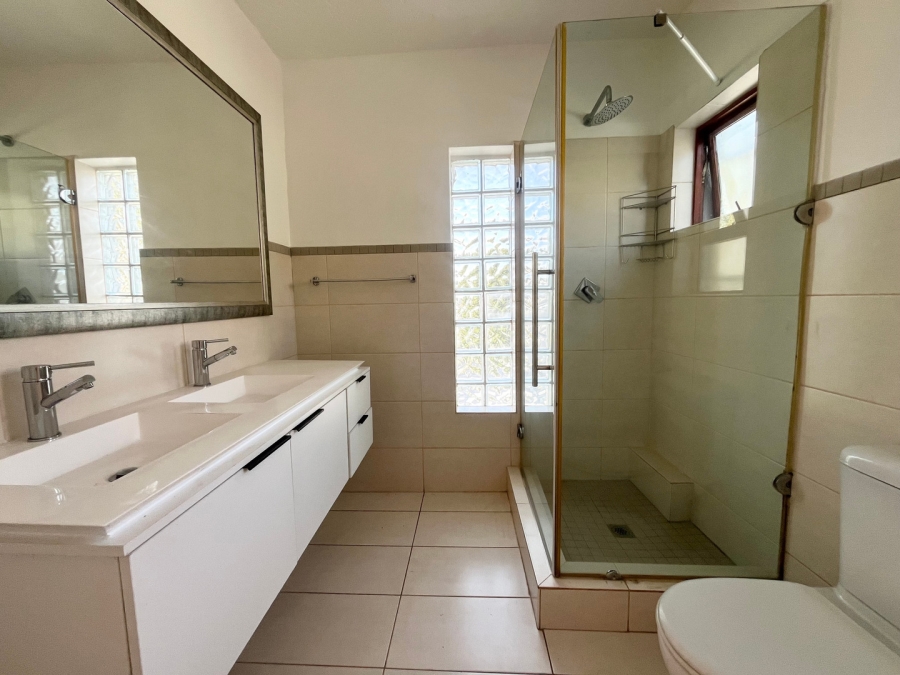To Let 3 Bedroom Property for Rent in Sandown Gauteng