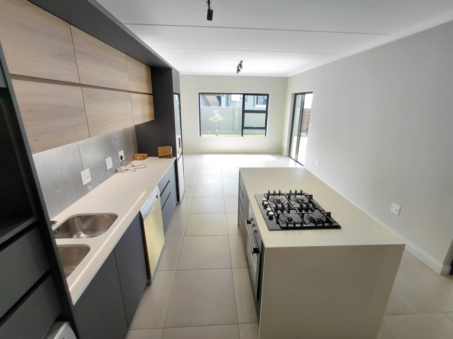 To Let 2 Bedroom Property for Rent in Carlswald Gauteng