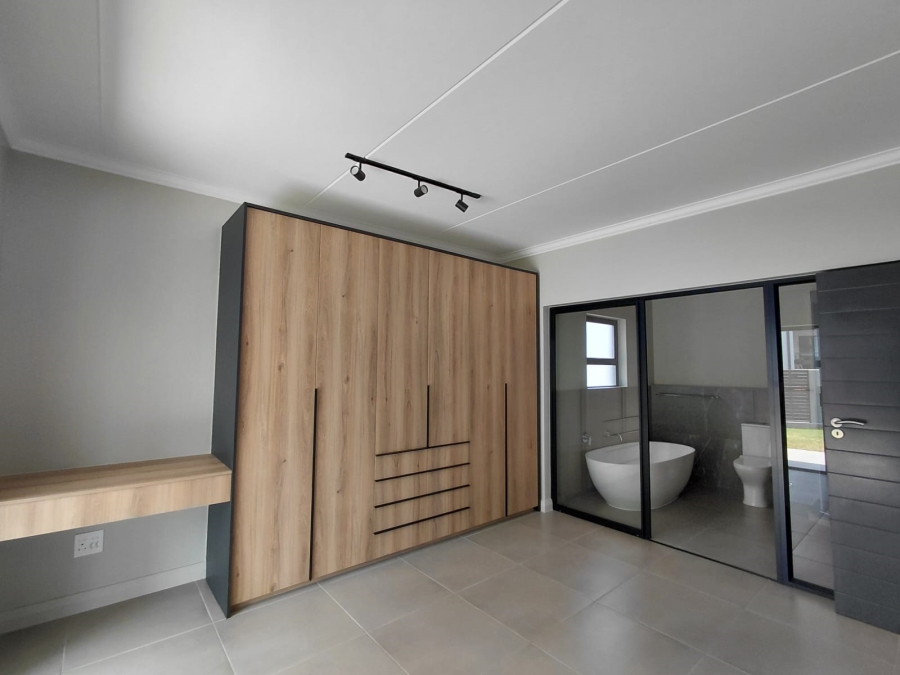 To Let 2 Bedroom Property for Rent in Carlswald Gauteng