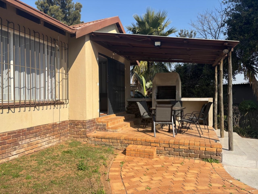 3 Bedroom Property for Sale in Wilgeheuwel Gauteng