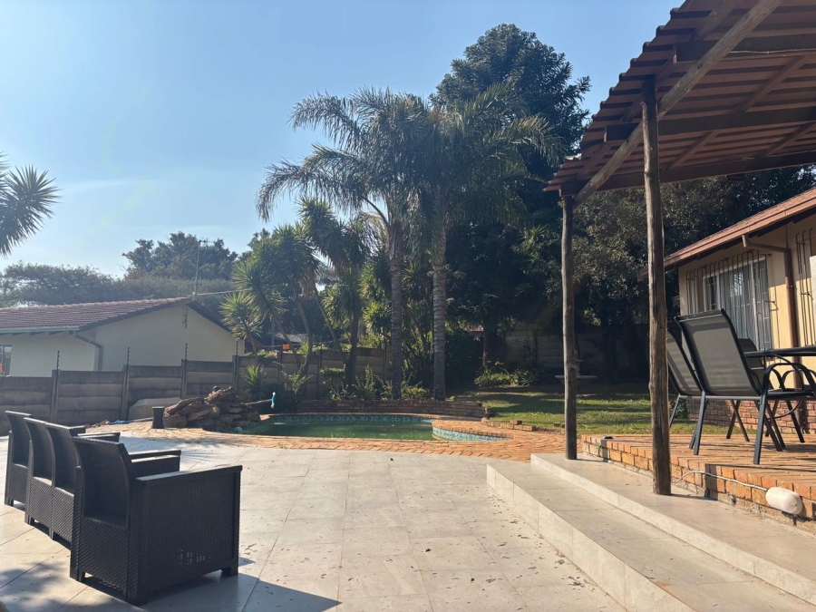 3 Bedroom Property for Sale in Wilgeheuwel Gauteng