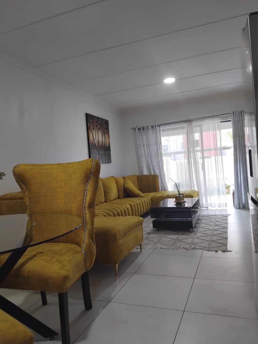 2 Bedroom Property for Sale in Maroeladal Gauteng