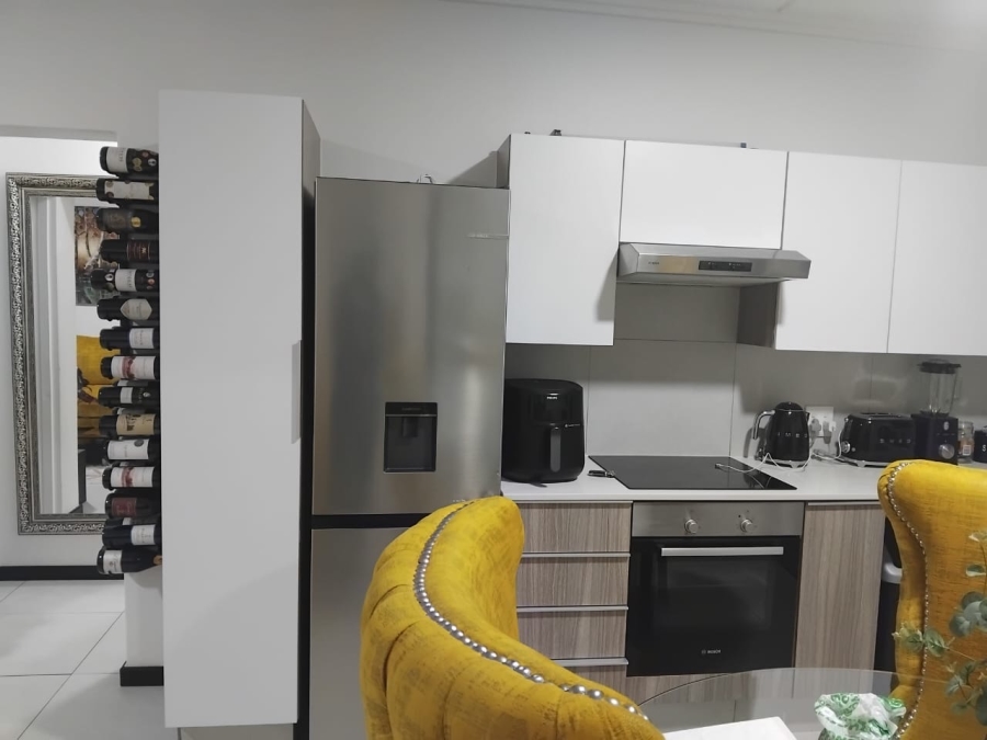 2 Bedroom Property for Sale in Maroeladal Gauteng