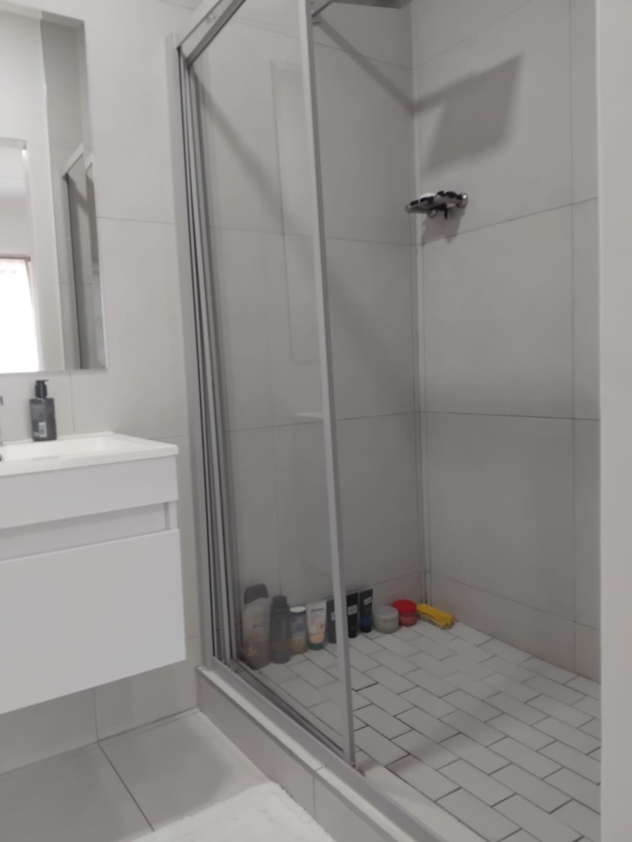 2 Bedroom Property for Sale in Maroeladal Gauteng