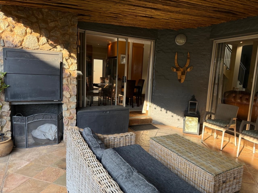 3 Bedroom Property for Sale in Olympus Country Estate Gauteng