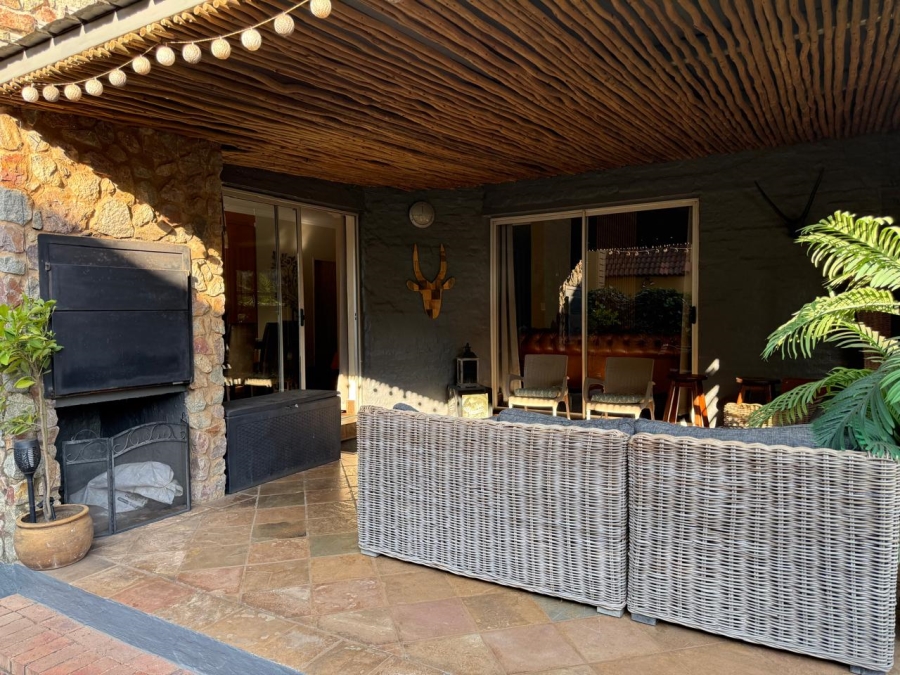 3 Bedroom Property for Sale in Olympus Country Estate Gauteng