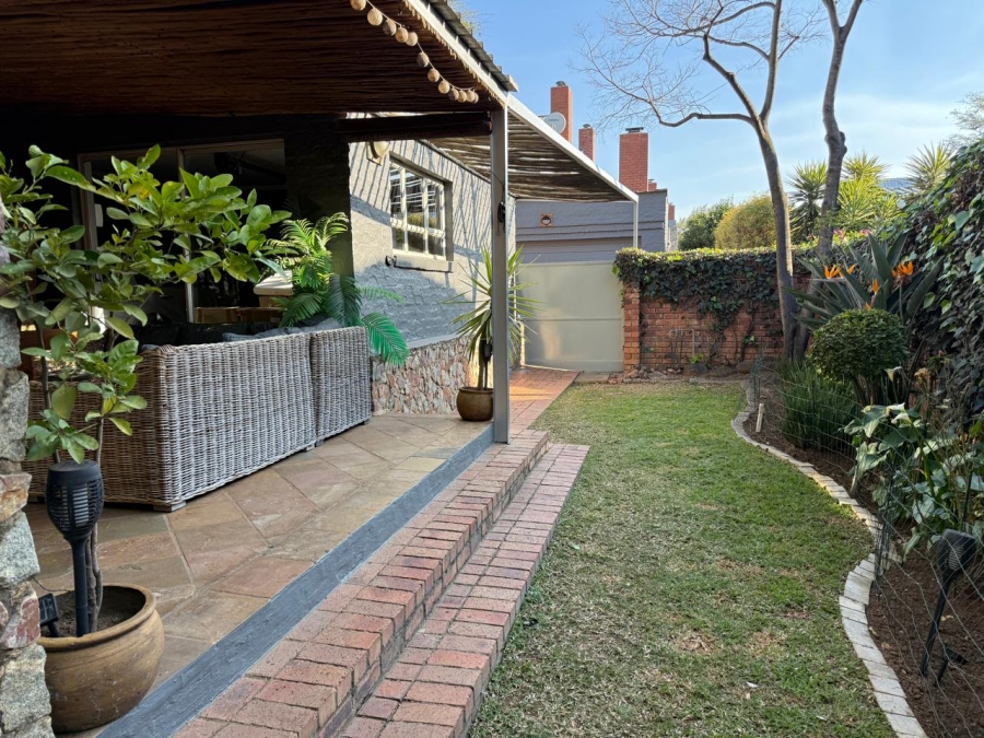 3 Bedroom Property for Sale in Olympus Country Estate Gauteng