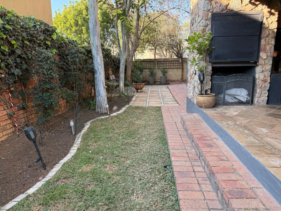 3 Bedroom Property for Sale in Olympus Country Estate Gauteng