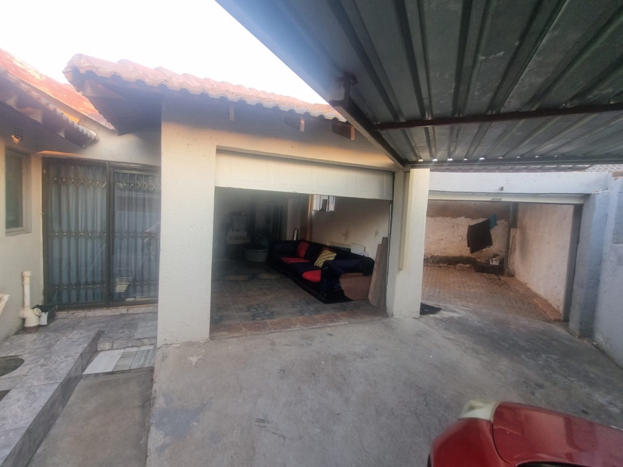 3 Bedroom Property for Sale in Mabopane Gauteng
