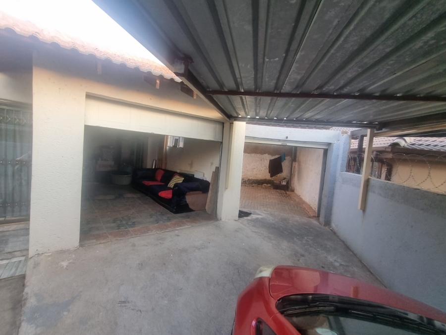 3 Bedroom Property for Sale in Mabopane Gauteng