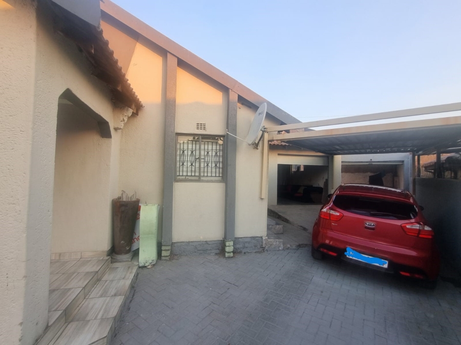 3 Bedroom Property for Sale in Mabopane Gauteng