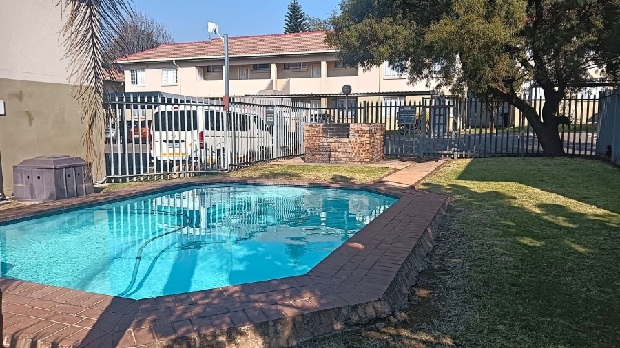 2 Bedroom Property for Sale in Eden Glen Gauteng