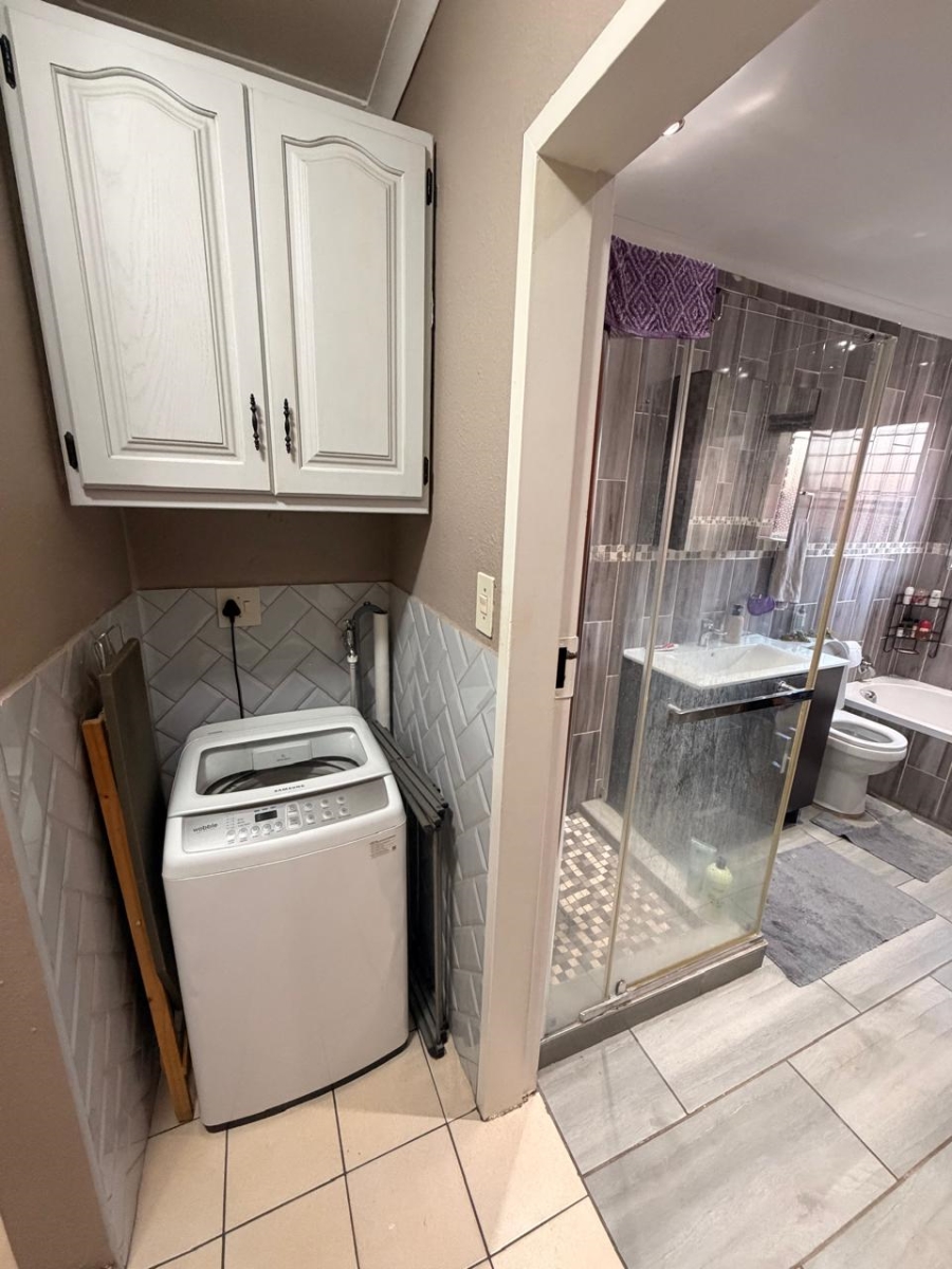 2 Bedroom Property for Sale in Mayberry Park Gauteng