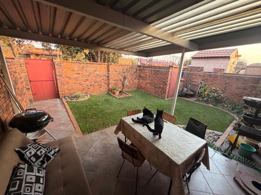2 Bedroom Property for Sale in Mayberry Park Gauteng