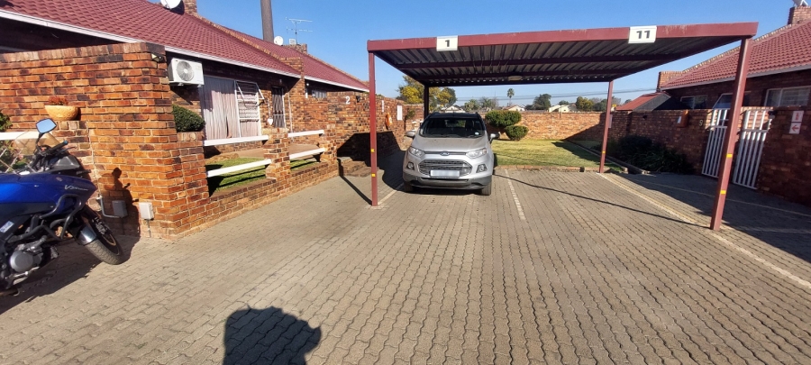 2 Bedroom Property for Sale in Mayberry Park Gauteng