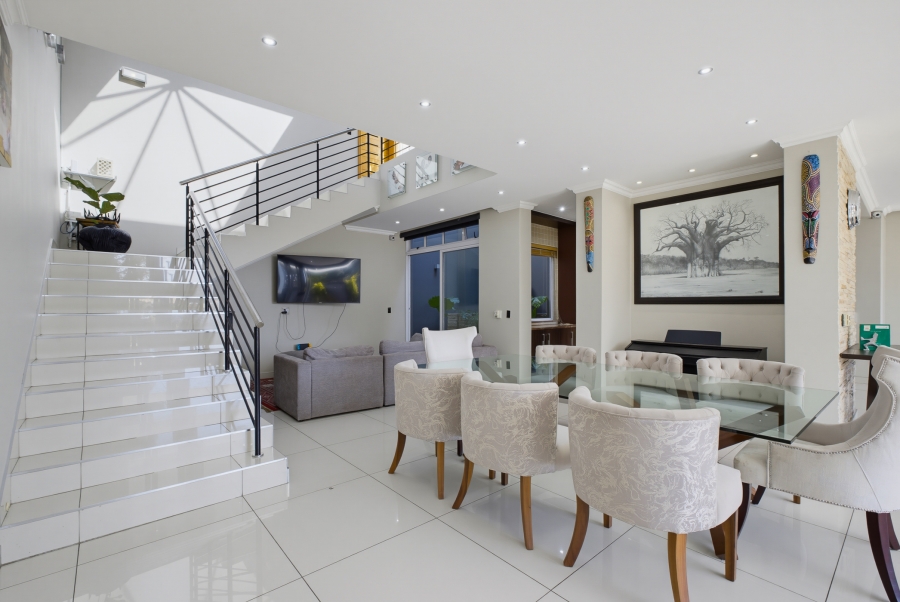 4 Bedroom Property for Sale in Senderwood Gauteng