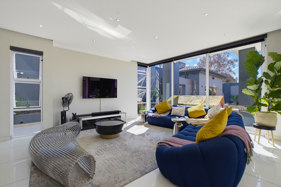 4 Bedroom Property for Sale in Senderwood Gauteng